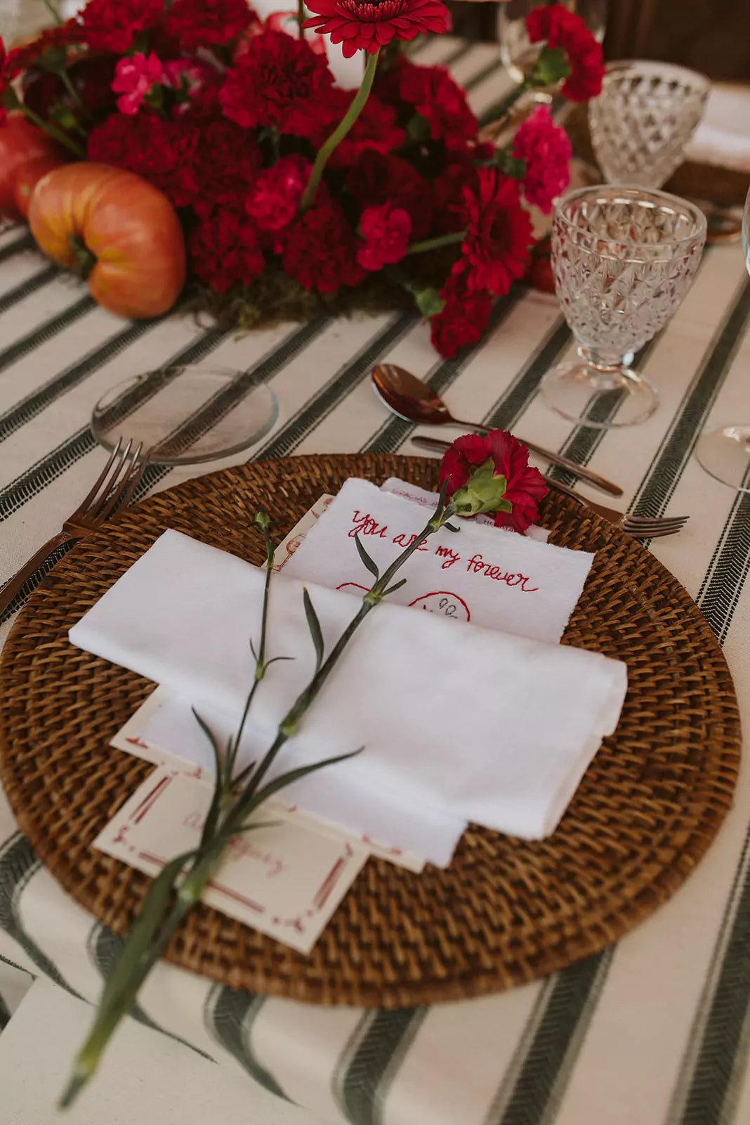 Papelería Bordada a Mano