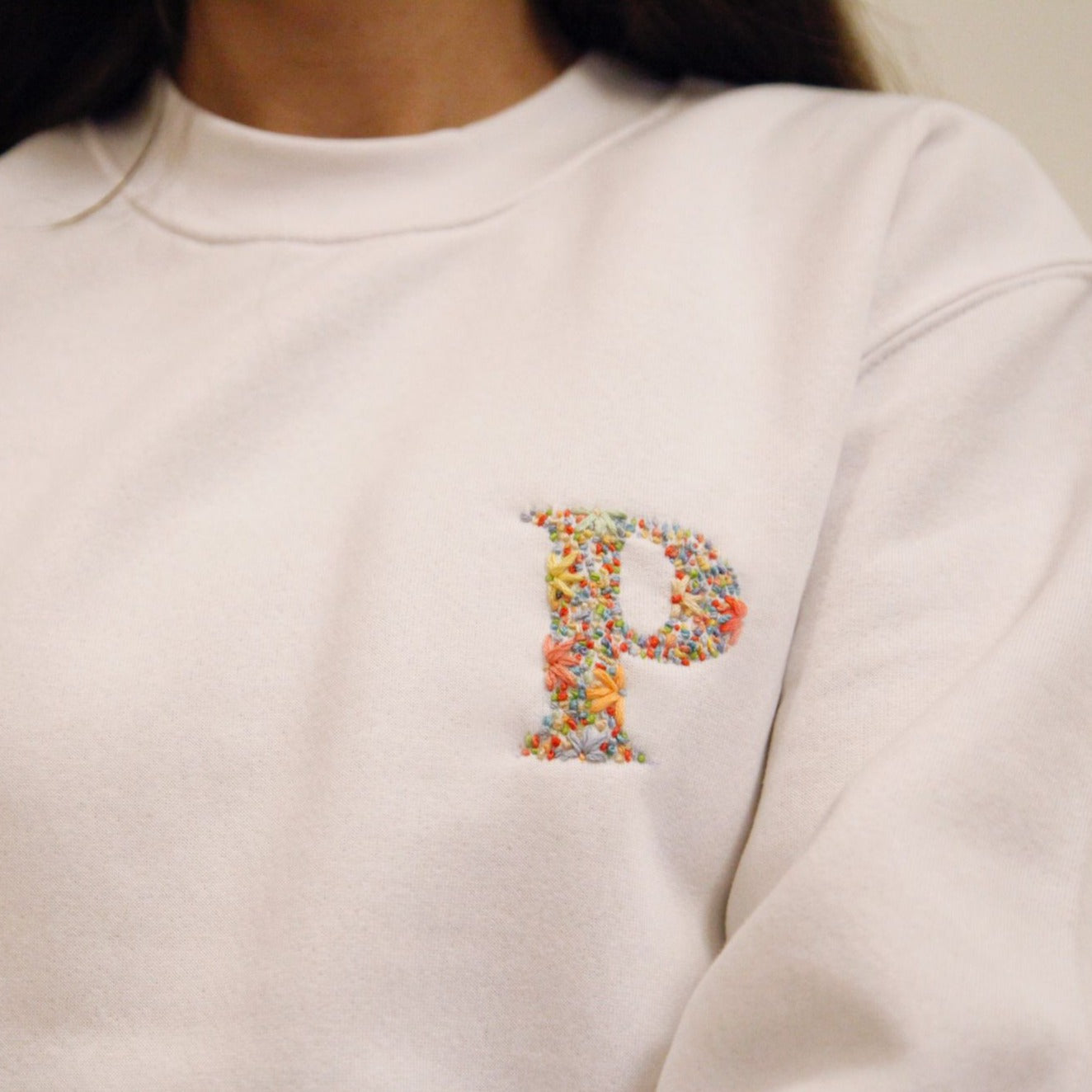 SUDADERA 1 INICIAL LATERAL UNISEX