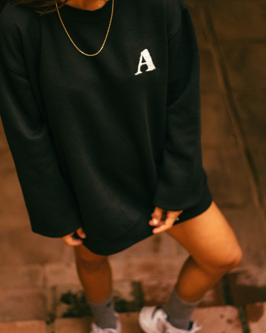 SUDADERA 1 INICIAL LATERAL BEIGE